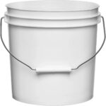 2 Gallon White Plastic Pail with Metal Handle (P5 Series)