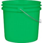 2 Gallon Green Plastic Pail with Metal Handle (P4 Series) - Image 2